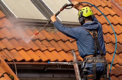 Démoussage et hydrofuge de toiture à Agny